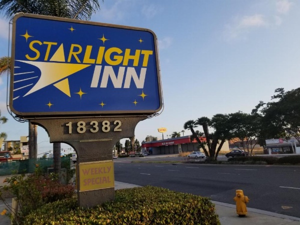 Starlight Inn Huntington Beach image 13